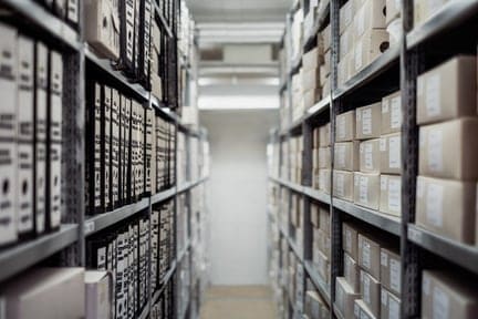 How Business Management Software Helps Control Inventory